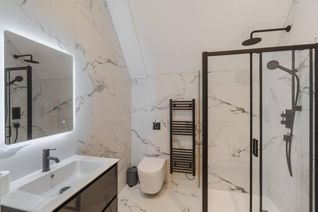 Appartement Luxury Penthouse - Castle Views - 2 Bed & Parking à Windsor Extérieur photo
